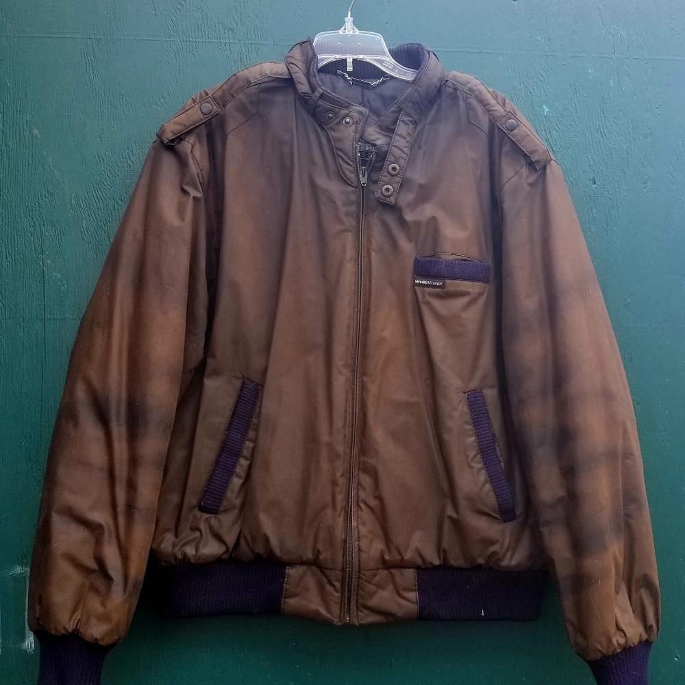 Vintage Members Only Puffer Jacket size 42 